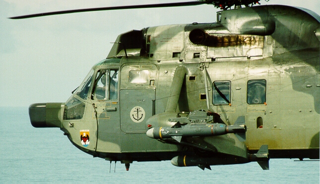 Sea King mit Flugkörper Sea Skua